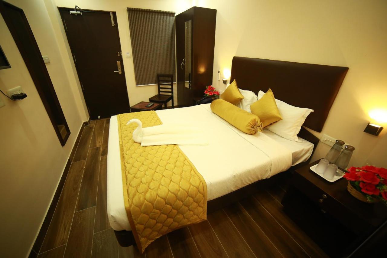 Sapphire Inn Ποντισερί Εξωτερικό φωτογραφία