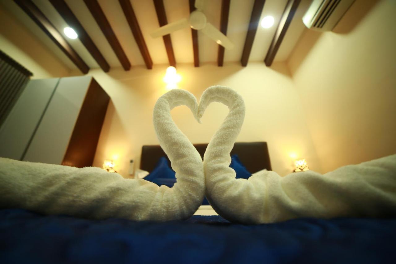 Sapphire Inn Ποντισερί Εξωτερικό φωτογραφία