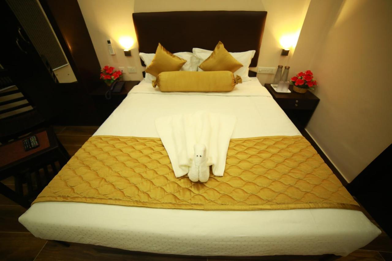 Sapphire Inn Ποντισερί Εξωτερικό φωτογραφία