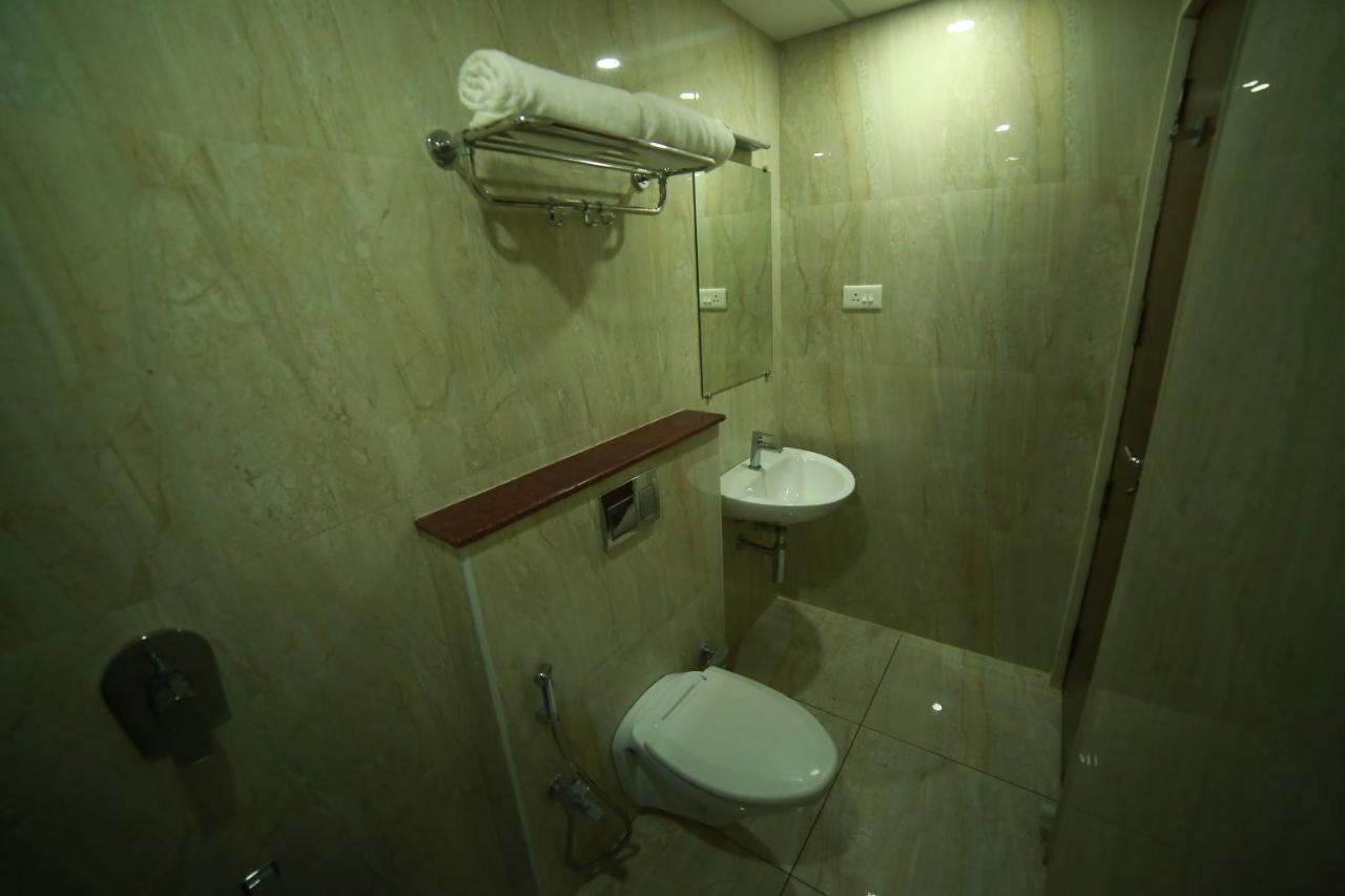 Sapphire Inn Ποντισερί Εξωτερικό φωτογραφία
